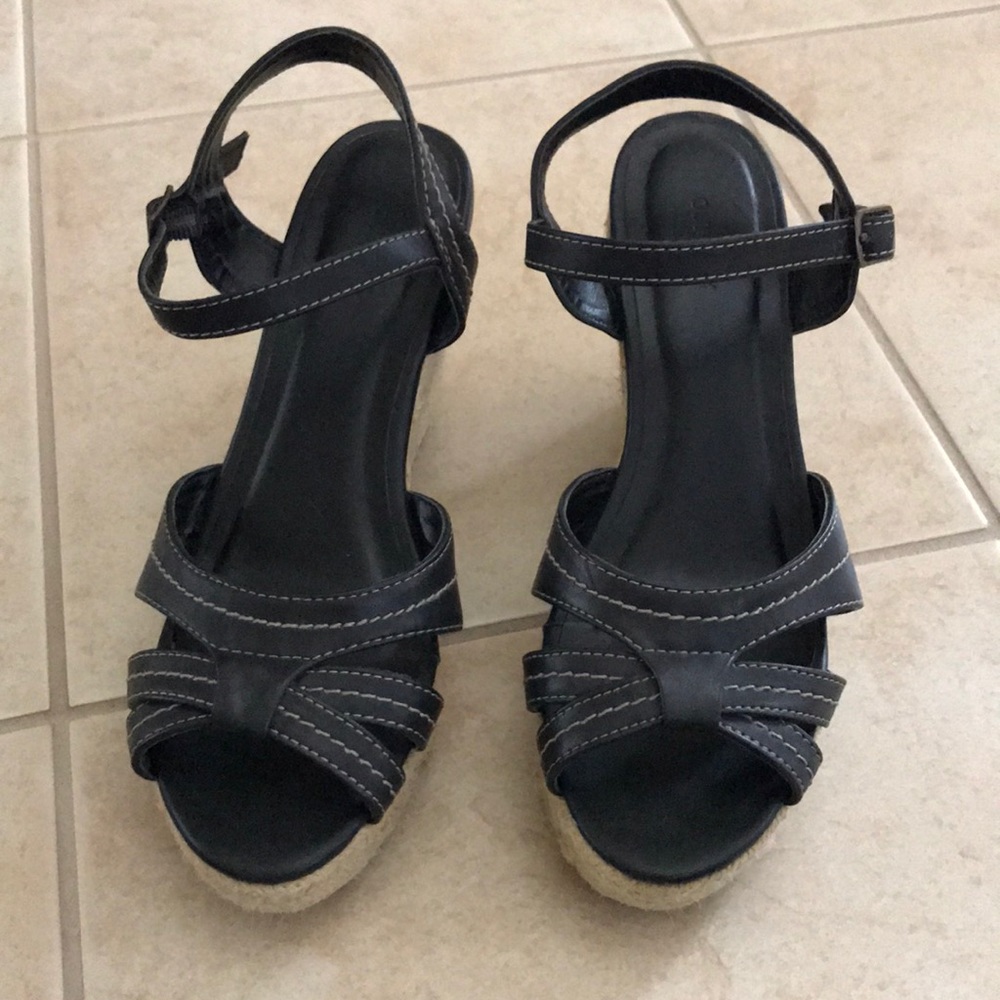 Old Navy wedge sandals